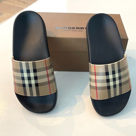 Burberry Woman's Furley Rubber Slide Sandal Shoes, Multiple Sizes - Picture 1 of 10